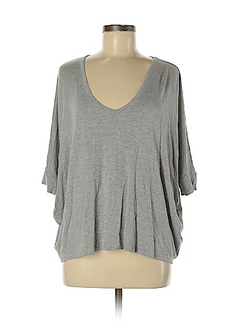 Forever 21 Long Sleeve T-Shirt (view 1)