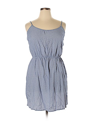 Old Navy Casual Dress (view 1)