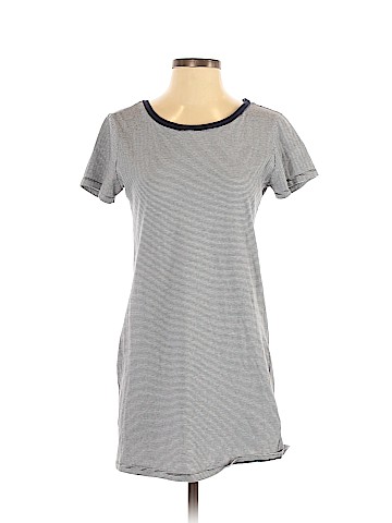 Forever 21 Casual Dress (view 1)