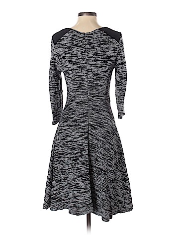 Old Navy Casual Dress (view 2)