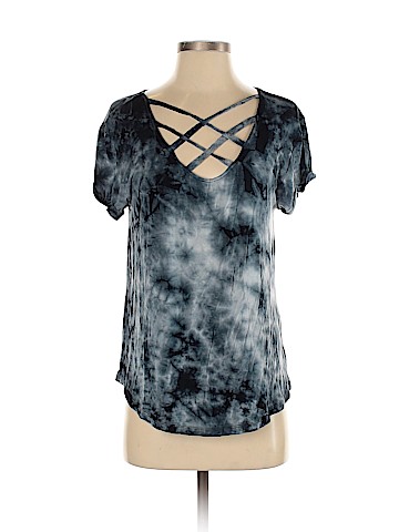 American Eagle Outfitters Short Sleeve Top (view 1)