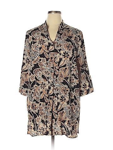 Maggie Barnes 3/4 Sleeve Blouse (view 1)