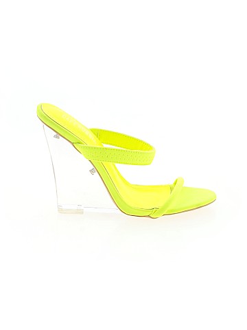 Cape Robbin Wedges (view 1)