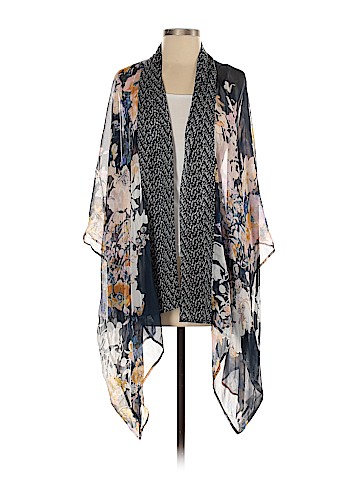 E by Eloise Kimono (view 1)