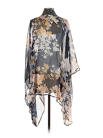 E by Eloise Kimono (view 2)