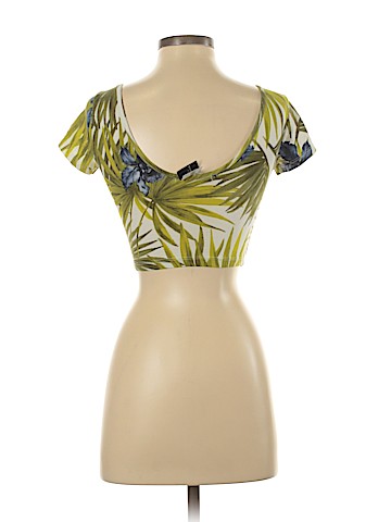 Brandy Melville Short Sleeve T-Shirt (view 2)