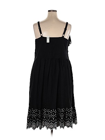 Old Navy Casual Dress (view 2)