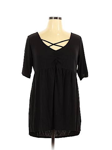 Boutique + Short Sleeve Top (view 1)