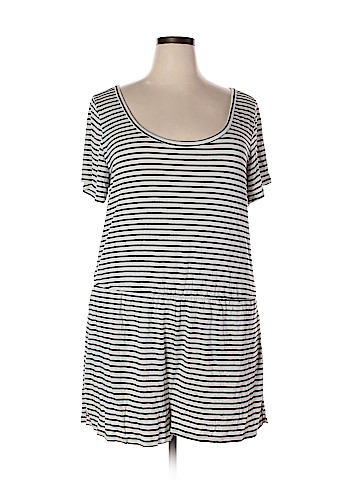 American Eagle Outfitters Romper (view 1)