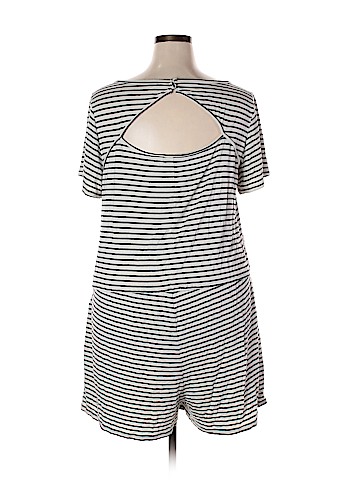 American Eagle Outfitters Romper (view 2)