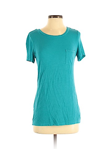 American Eagle Outfitters Short Sleeve T-Shirt (view 1)