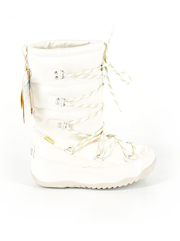 FitFlop Boots (view 1)