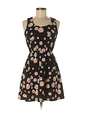 No Boundaries Casual Dress (view 1)