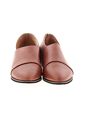 Unbranded Flats (view 2)