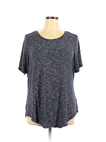 Old Navy Short Sleeve T-Shirt (view 1)