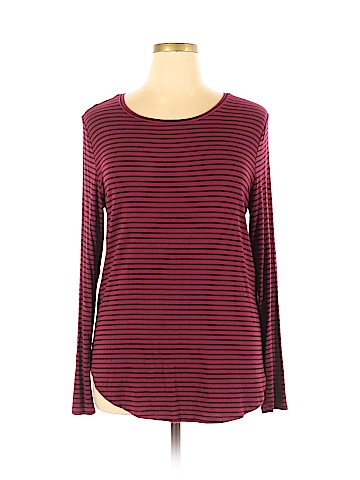 Old Navy Long Sleeve T-Shirt (view 1)