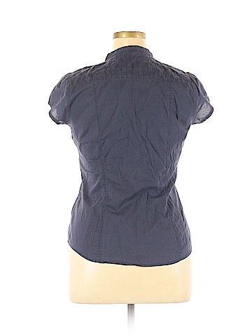 American Eagle Outfitters Short Sleeve Button-Down Shirt (view 2)