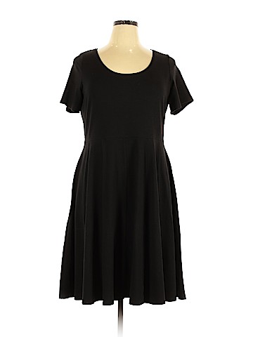 Peter Nygard Casual Dress (view 1)