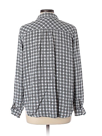 Universal Thread Long Sleeve Button-Down Shirt (view 2)