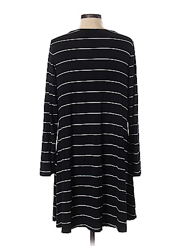 Ava & Viv Casual Dress (view 2)