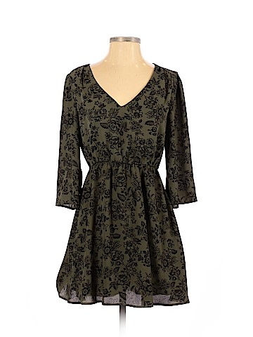 Forever 21 Casual Dress (view 1)