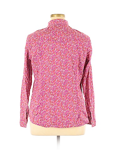 Old Navy Long Sleeve Button-Down Shirt (view 2)