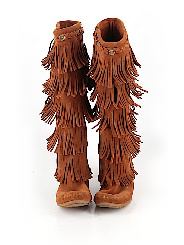 Minnetonka Boots (view 2)