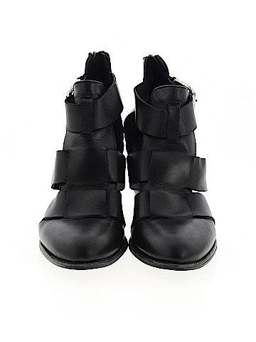 Summit by White Mountain Heels (view 2)