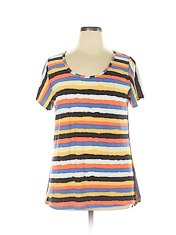 Lularoe Short Sleeve T-Shirt (view 1)