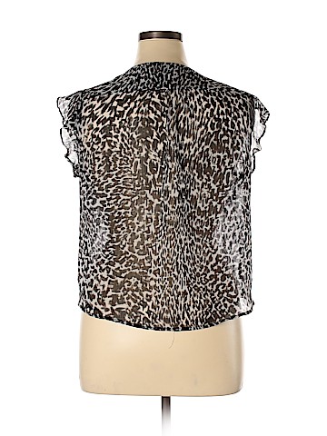 a.n.a. A New Approach Short Sleeve Blouse (view 2)