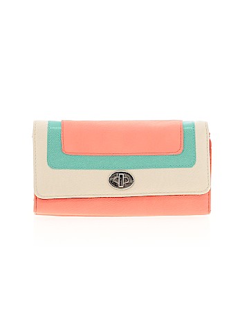 Unbranded Wallet (view 1)