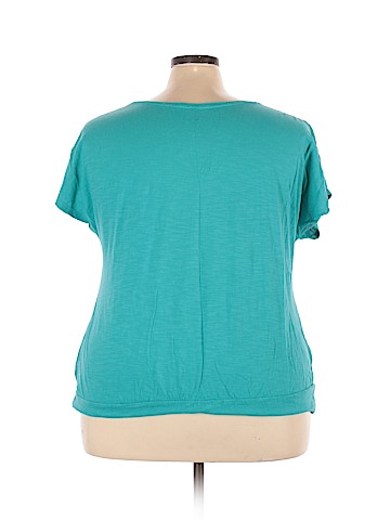 Lane Bryant Short Sleeve T-Shirt (view 2)