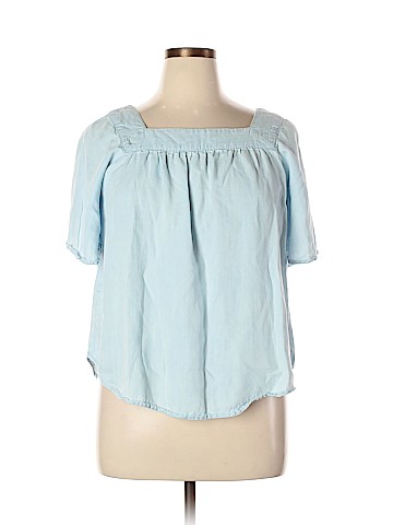 Universal Thread Short Sleeve Blouse (view 1)
