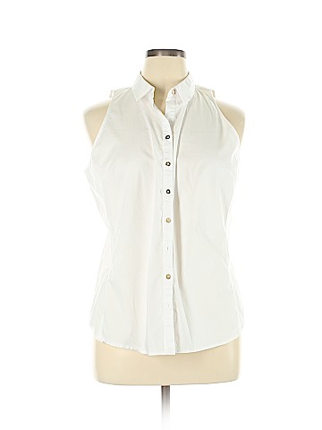 New York & Company Sleeveless Button-Down Shirt (view 1)