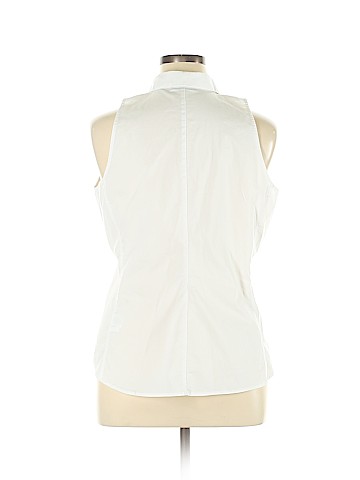 New York & Company Sleeveless Button-Down Shirt (view 2)