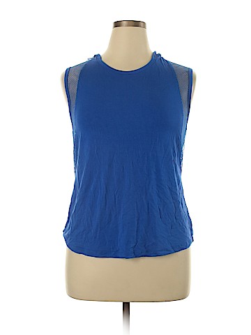 Unbranded Sleeveless Top (view 1)