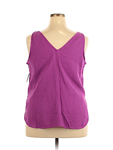 Old Navy Sleeveless Blouse (view 2)
