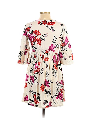 Old Navy Casual Dress (view 2)