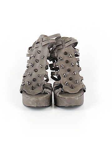 Pour La Victoire Heels (view 2)