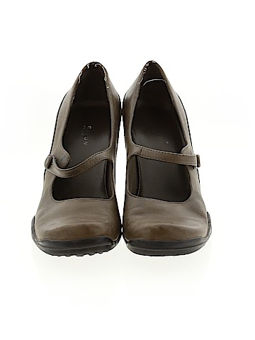 Kenneth Cole REACTION Heels (view 2)