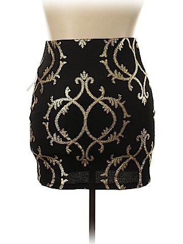 Forever 21 Casual Skirt (view 2)