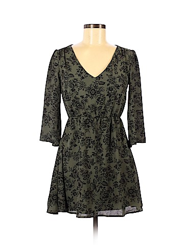 Forever 21 Casual Dress (view 1)