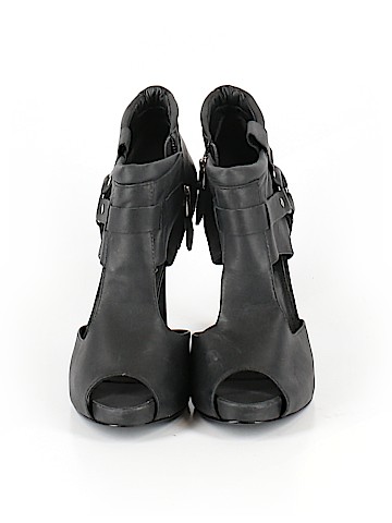 Pour La Victoire Ankle Boots (view 2)