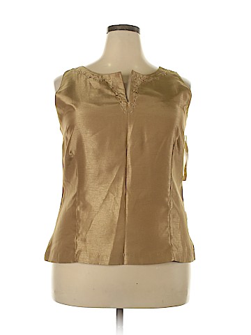 A Wild Thyme Sleeveless Blouse (view 1)