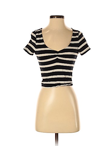 Forever 21 Short Sleeve T-Shirt (view 1)