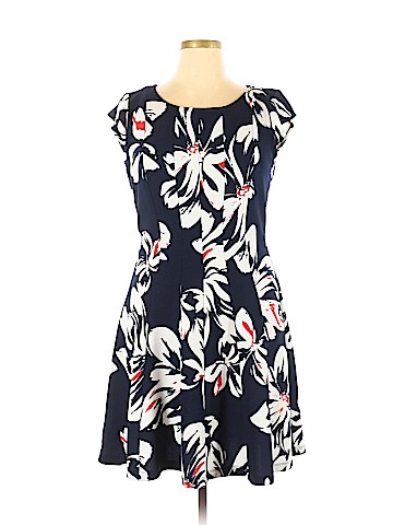 Robbie Bee Casual Dress (view 1)