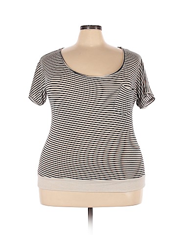 Poof Excellence Short Sleeve Top (view 1)