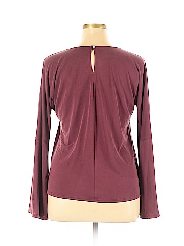Green Envelope Long Sleeve Top (view 2)