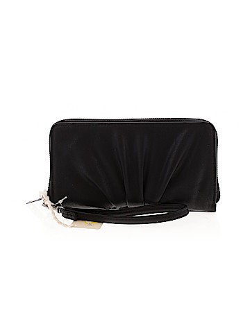 Universal Thread Wristlet (view 1)