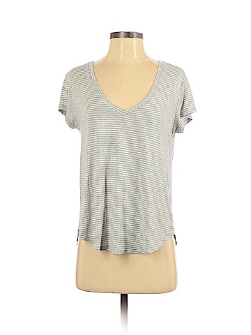 American Eagle Outfitters Short Sleeve T-Shirt (view 1)